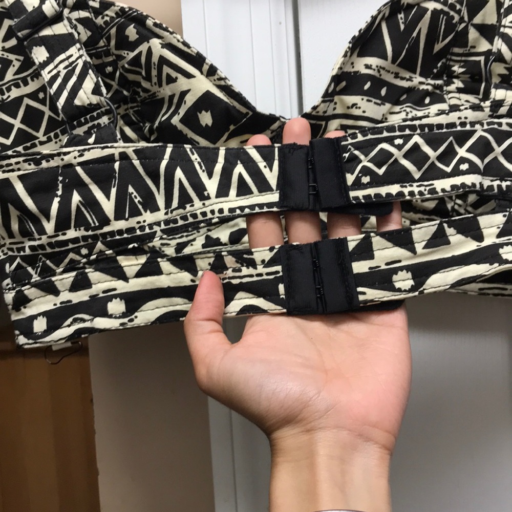 Aztec Print Crop Top - Picture 3 of 5